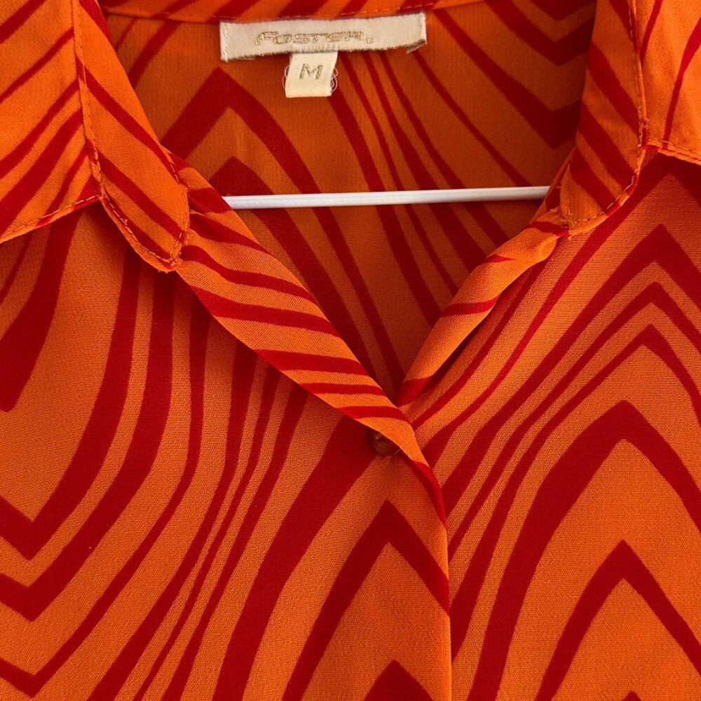 Funky button up blouse - Picture 3 of 3